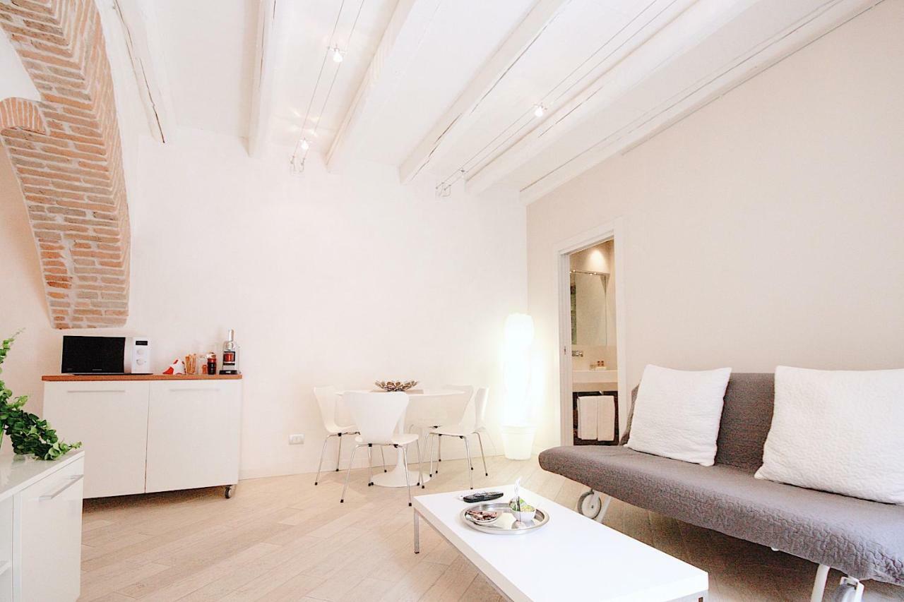 Le Nuove Cadreghe Apartments เวโรนา ภายนอก รูปภาพ