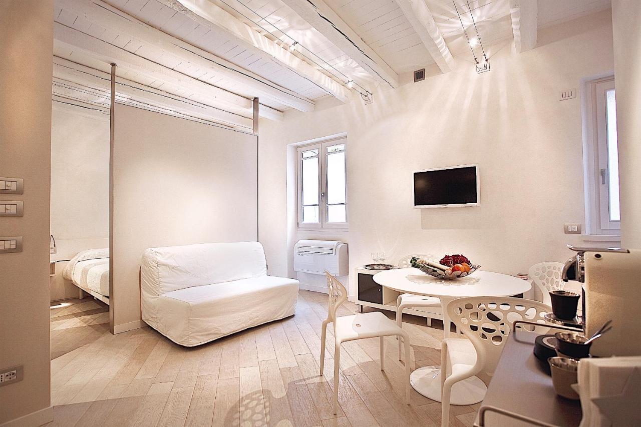Le Nuove Cadreghe Apartments เวโรนา ภายนอก รูปภาพ